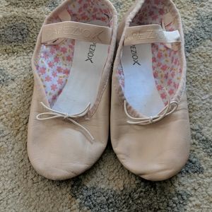 Capezio Daisy ballet shoe in ballet pink.